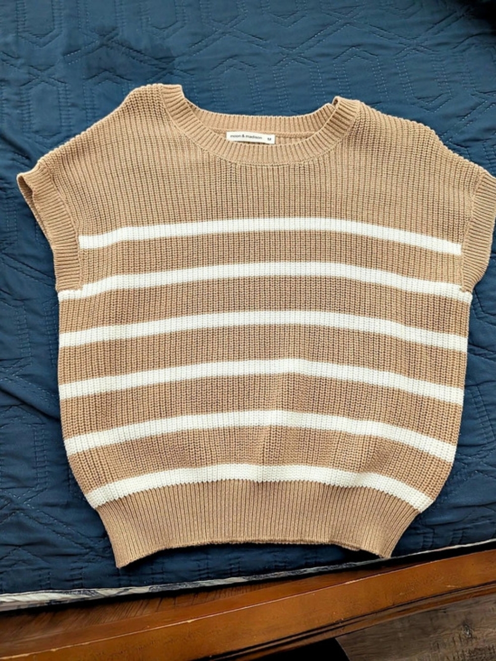 moon & madison Striped Sleeveless Sweater in Brown & White Size Medium